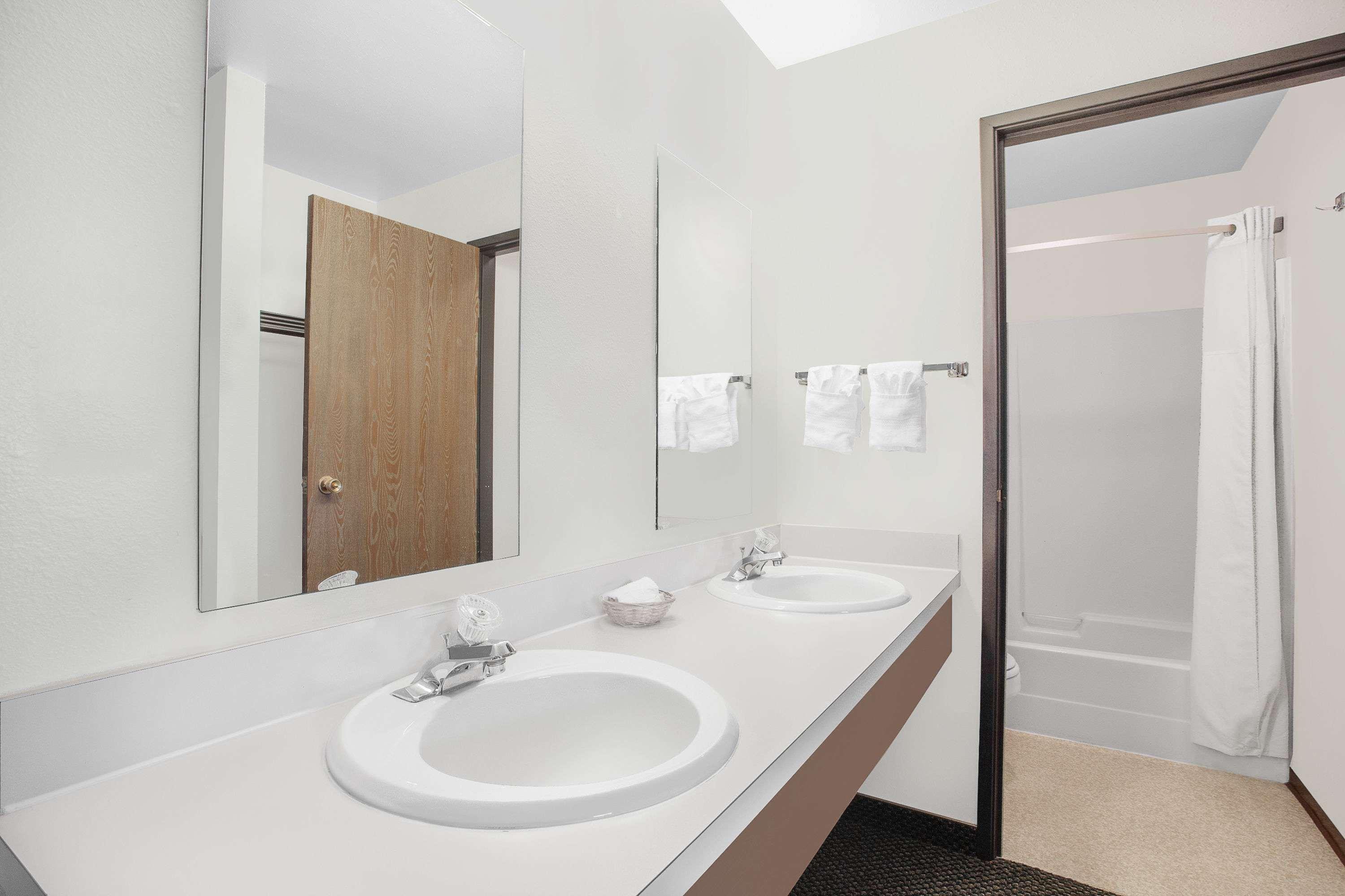 Fairbridge Inn & Suites Moscow - Pullman Екстериор снимка